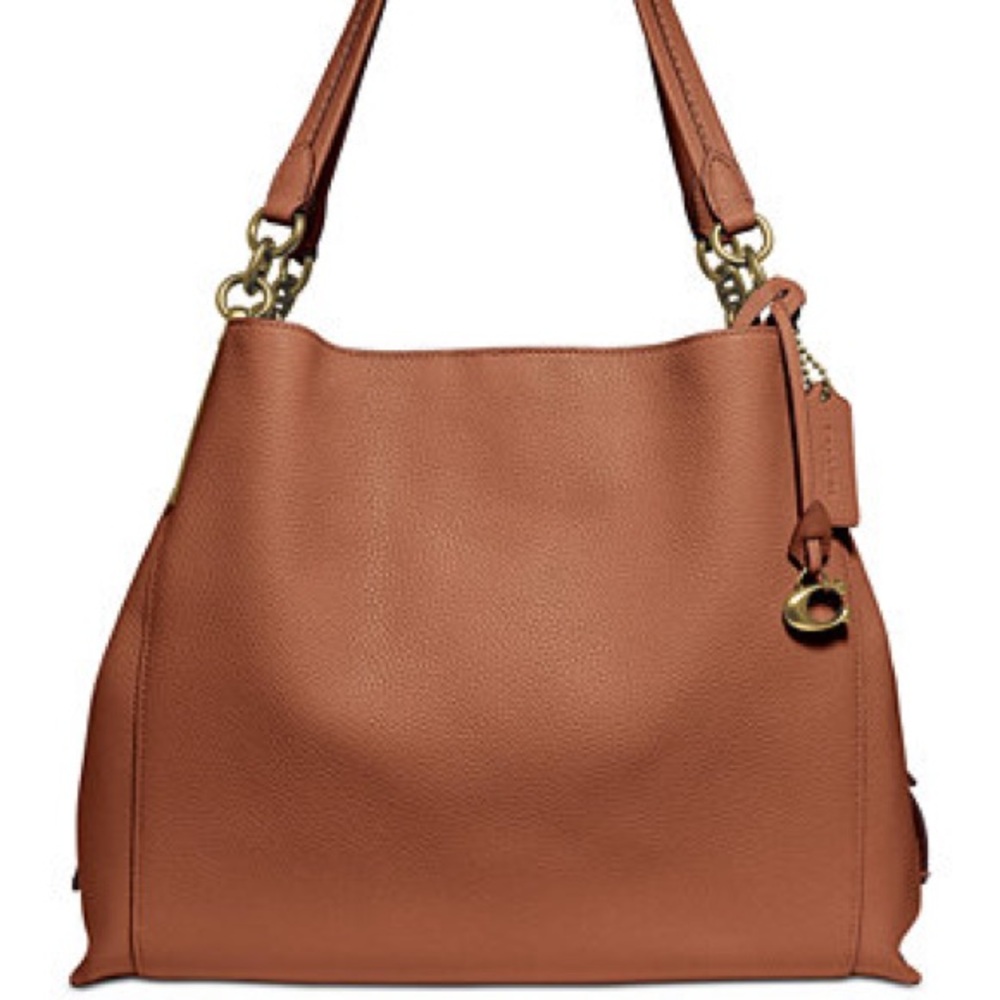 Elegant Tan Leather Shoulder Bag